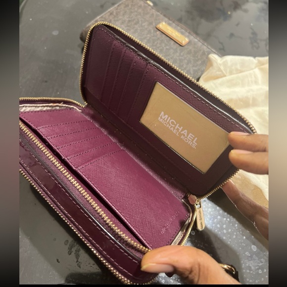 michael kors handbags new without tags crossbody Jet set travel - Picture 12 of 12